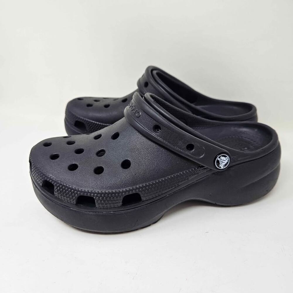 Crocs women's 8 platform black